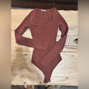 Abercrombie & Fitch Ribbed Knit bodysuit